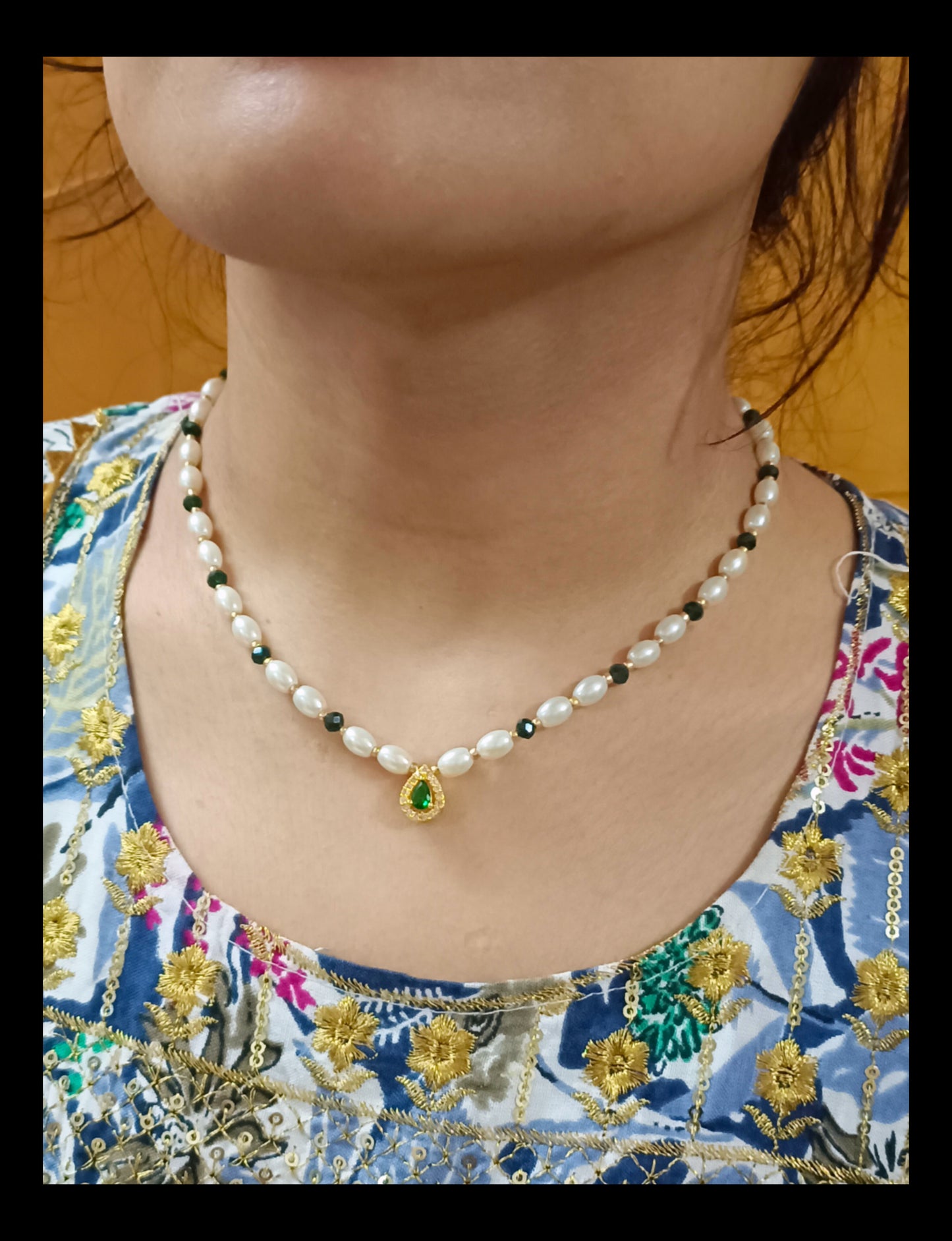 White & crystal Green AD golden Pendant Necklace