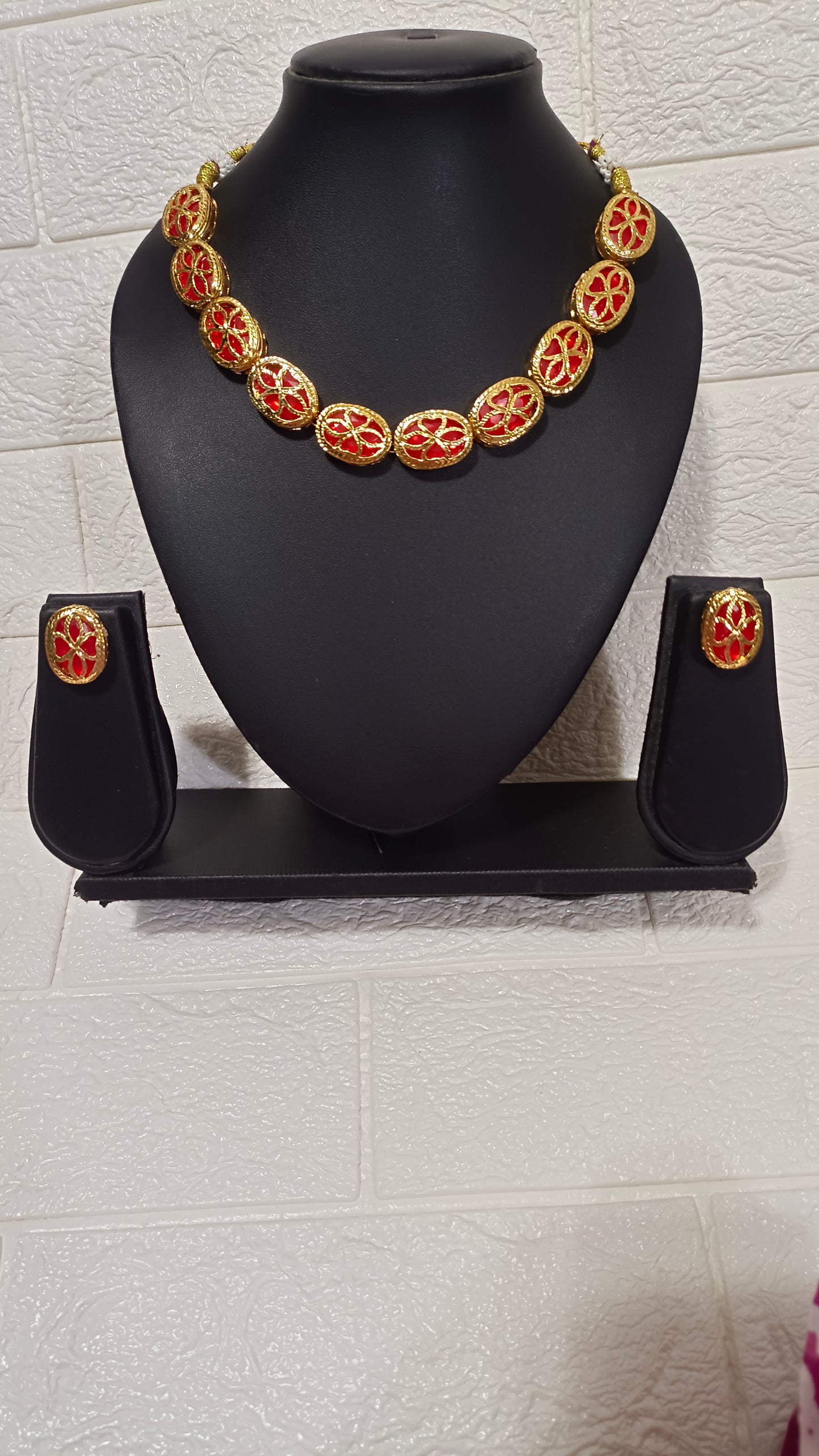 Gold-Plated Kundan Necklace Set