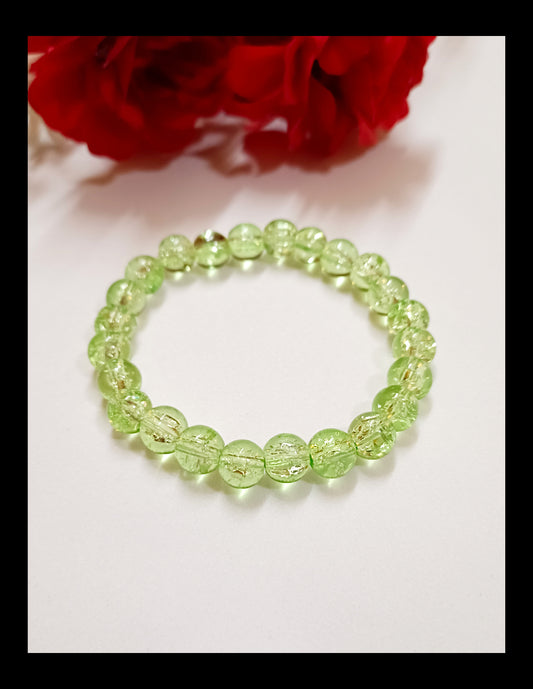 Parrot Green Crackle beads Adjustable Bracelet (8mm)