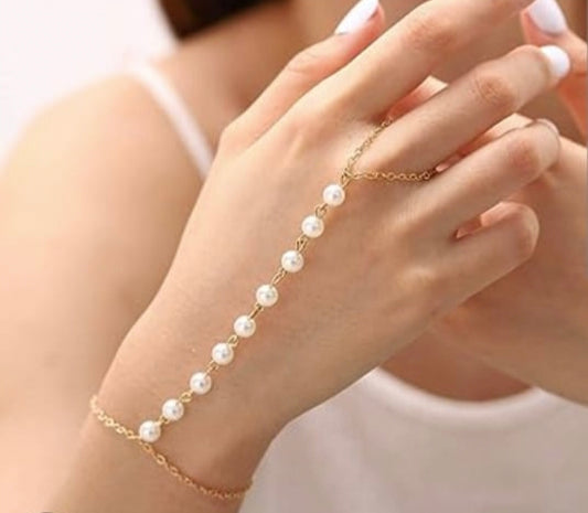 Simple & Fancy Beads Chain Bracelet