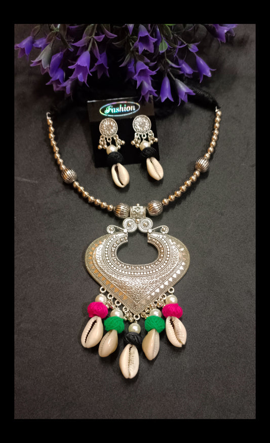 Oxidised Colorful Adjustable Shell Cotton Thread Necklace Set