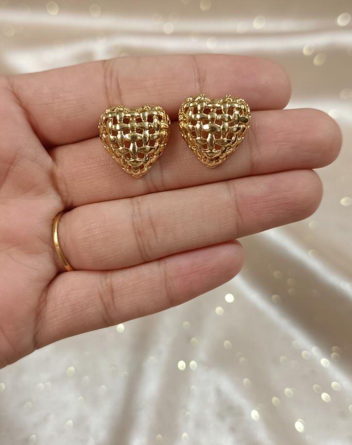 Anti-Tarnish Heart Shape Earrings