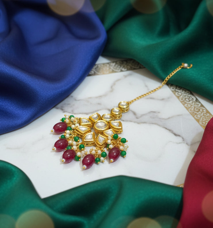 Meenakari Kundan Maangtikka