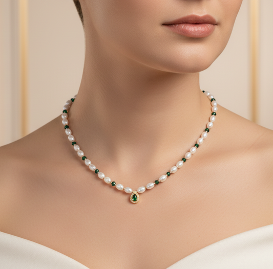 White & crystal Green AD golden Pendant Necklace