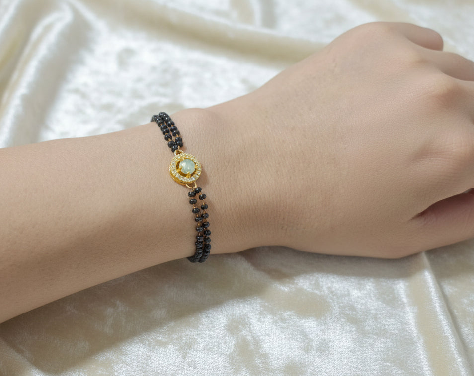 Monalisa Kundan Hand Mangalsutra