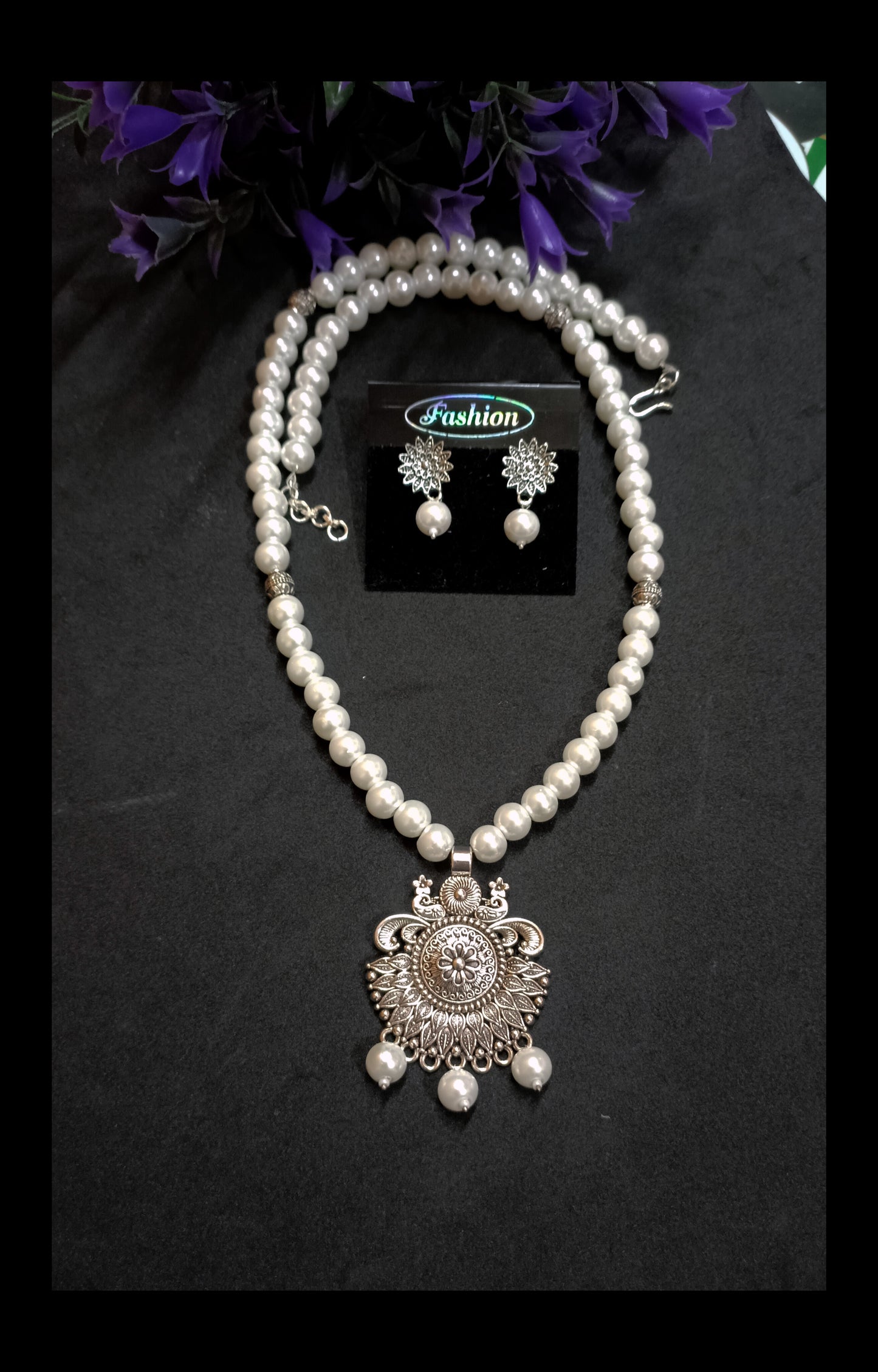 Oxidised White Pearl Pendant Necklace Set