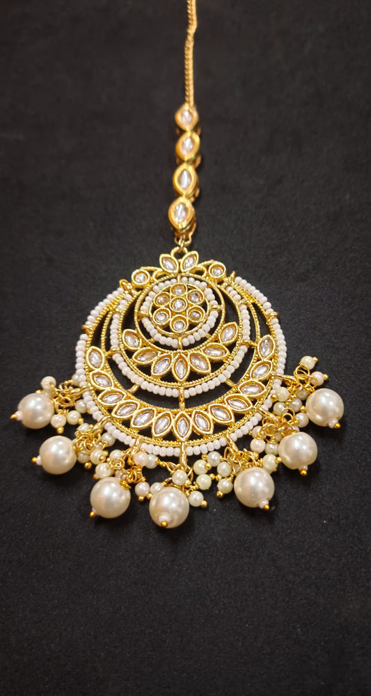 Meenakari Kundan Maangtikka