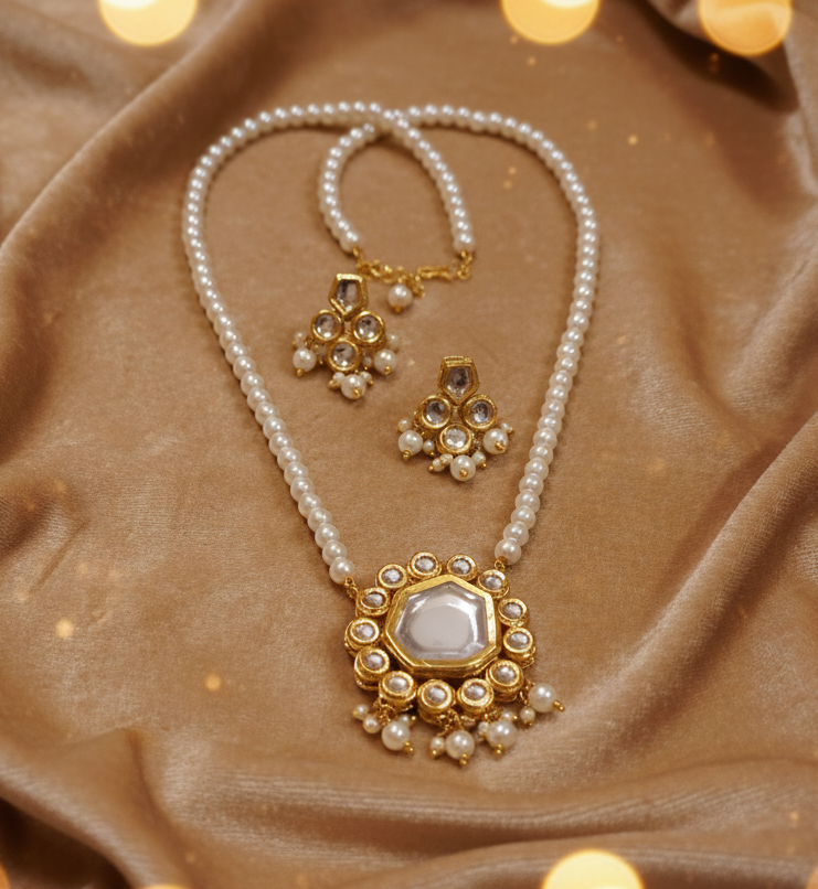 Pearl Kundan Pendant Necklace Set