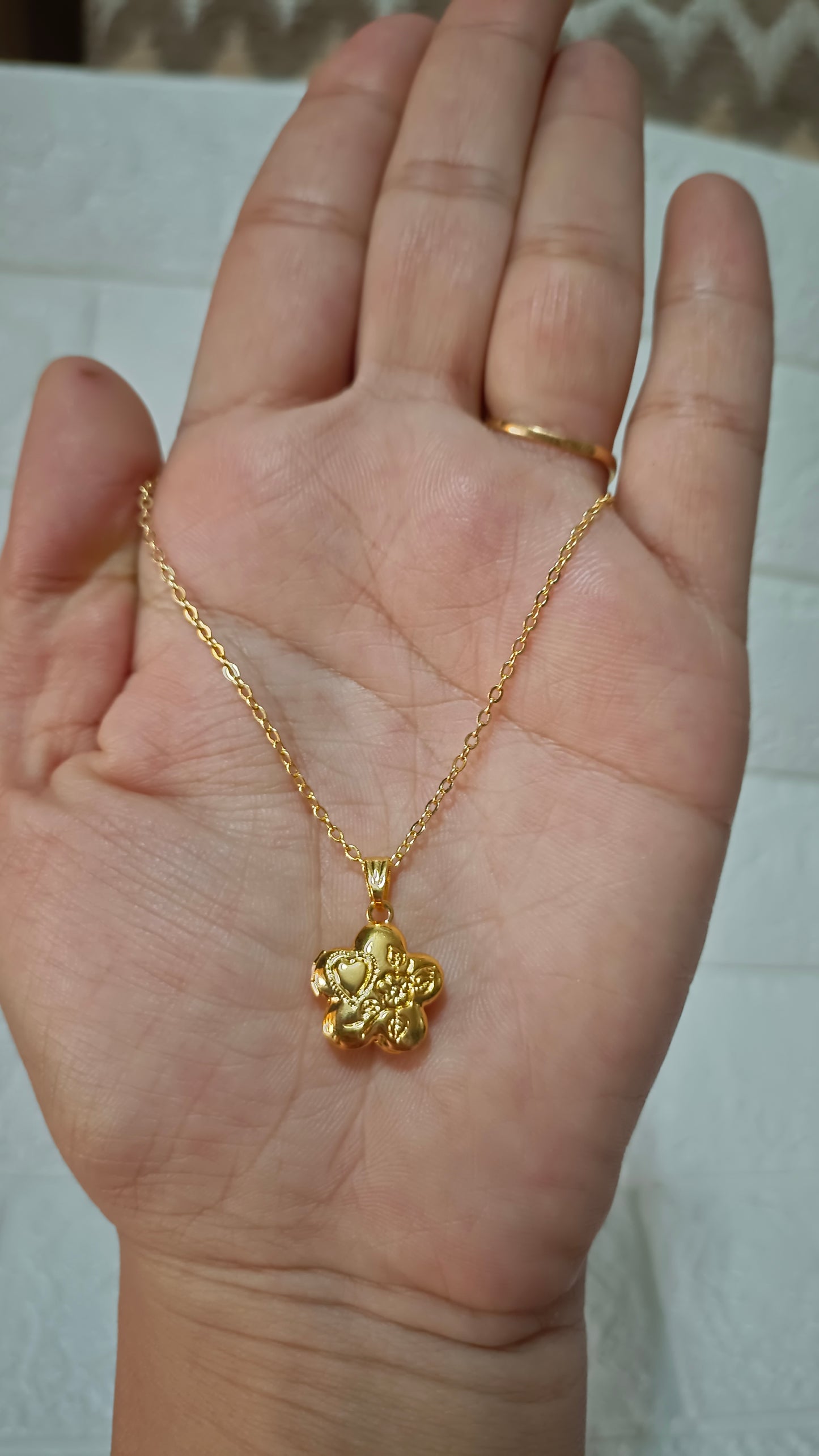 Anti-Tarnish Gold-Plated Heart Pendant Necklace