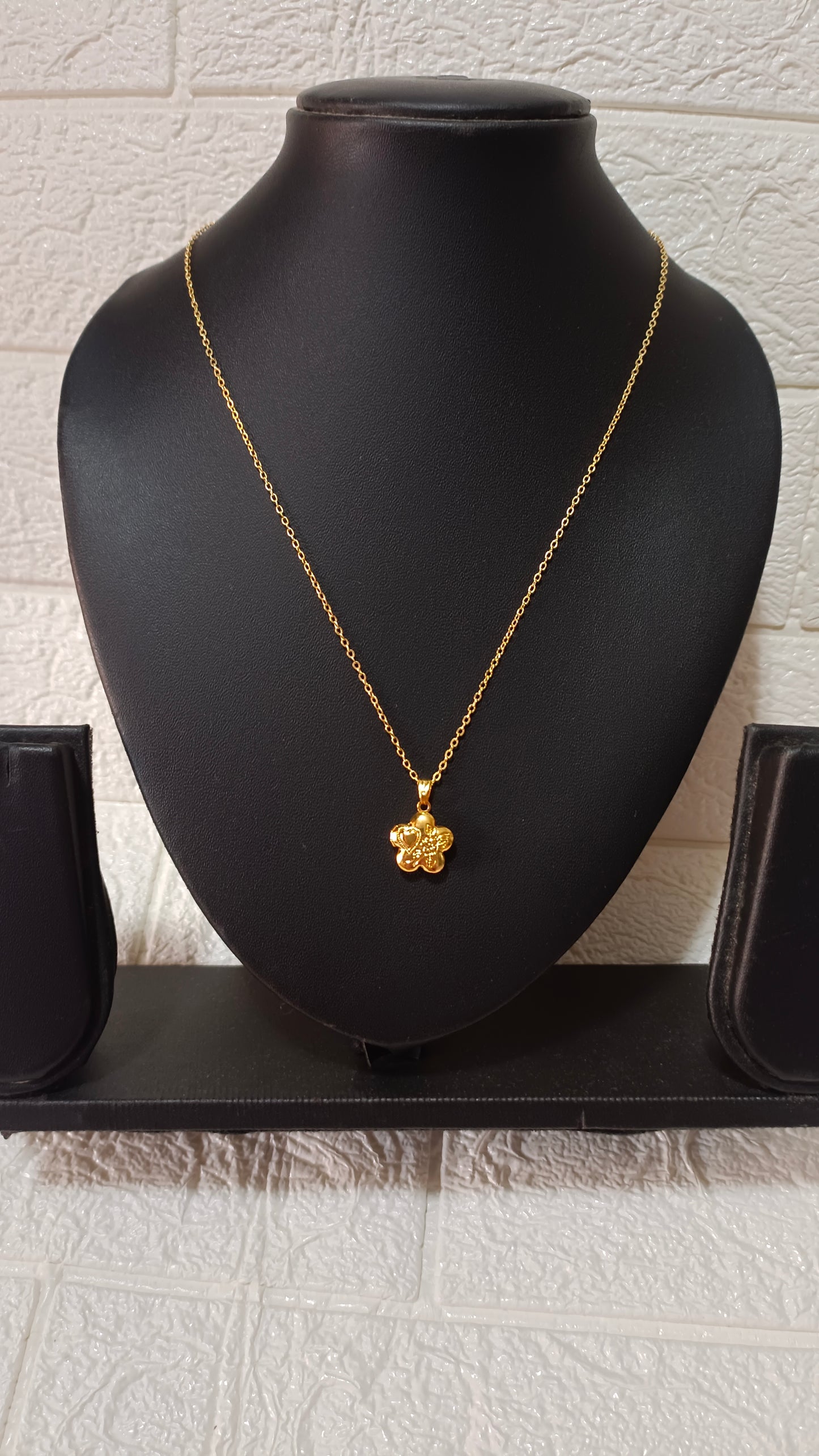 Anti-Tarnish Gold-Plated Heart Pendant Necklace